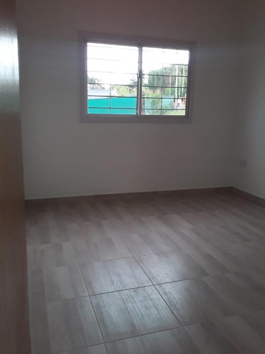 Imagen 11 de 12 de Chalet A Estrenar De 2 Dormitorios