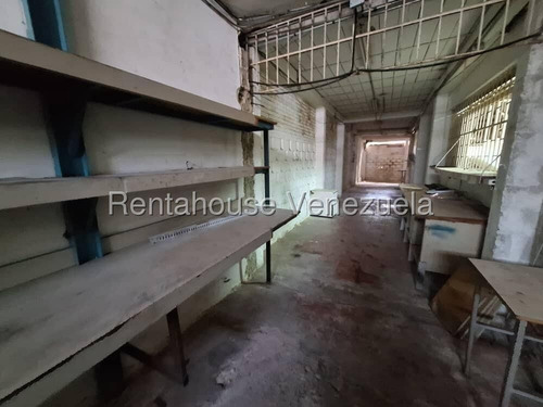 Casa Comercial En Venta Los Dos Caminos 25-24549. Jt