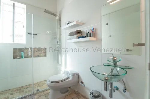 Casa En Venta En Los Naranjos