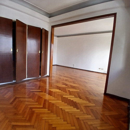 Excelente Dpto Piso A La Calle Balvanera Cerca De Las Universidades