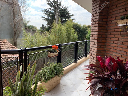 Imagen 11 de 30 de Piso 4 Ambientes, Dependencia De Servicio, Cochera, Pileta, Sum.