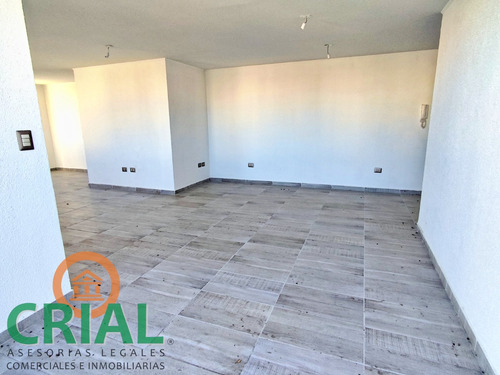 Amplio Local Comercial Nuevo 50 M2 Cond J De Valdivia Ii V.a