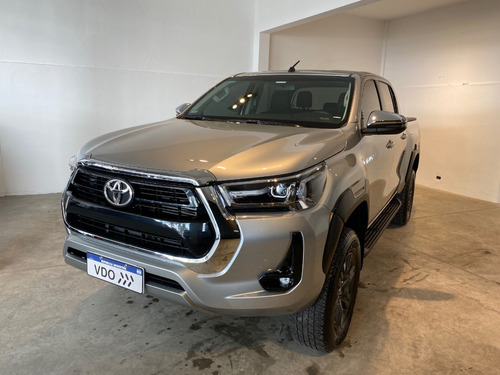 Toyota Hilux 2.8 Cd Srv 177cv 4x4 At