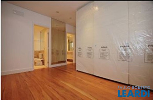 Imagem 9 de 11 de Apartamento - Itaim Bibi - Sp - 583144