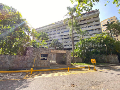 Apartamento En Venta  Urb. Las Mesetas De Santa Rosa De Lima Caracas. 24-24439 Yf