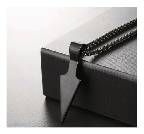 Collar Decorativo Flecha Punta De Arco Unisex Mujer Hombre Color Negro