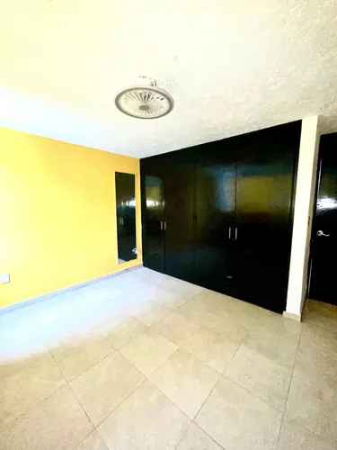 Se Renta Casa En Tepepan, A 8 Min Del Téc. De Monterrey Y Del Hospital Inr