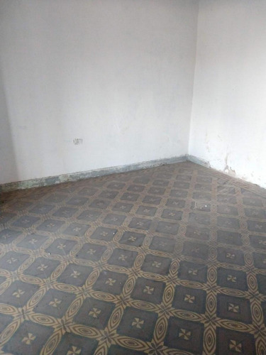 V. Adelinaav.ader 1100-2ptas-apto Uso Com./prof.-sup. Cub. 336.61m2-terr. 303m2-sup Descub. 40m2