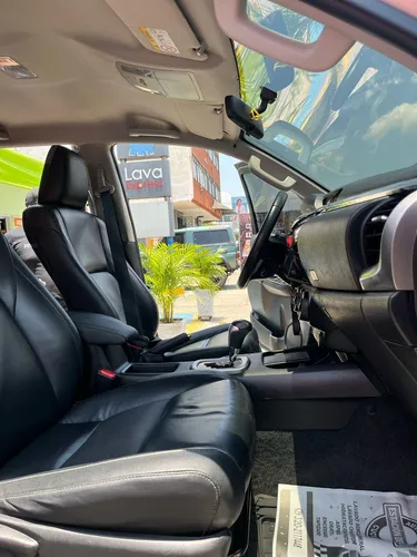 Toyota Hilux Srv 2.8 Diesel 4x4 At Blindaje 2+