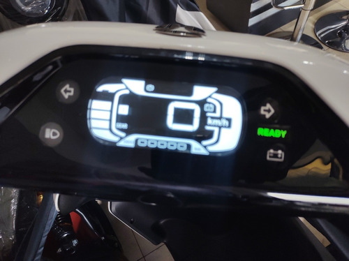 Imagen 7 de 7 de Moto Electrica Yadea Con Bateria De Litio 1° Marca Panasonic