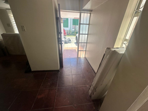 Casa En Venta De 4 Dorm. 3 Baños En Concepción