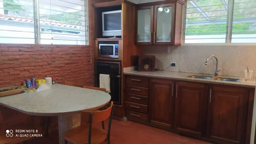 Imagen 8 de 11 de Amplia Casa En Venta La Boyera