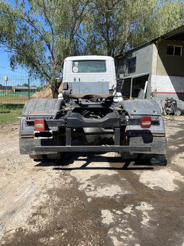 Volkswagen 18.310 Worker Tractor 4x2