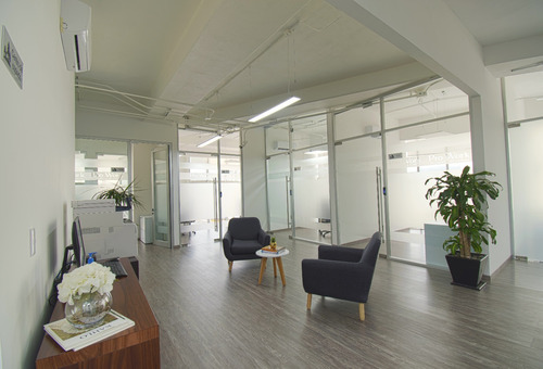 Imagen 5 de 12 de Oficinas Privadas Equipadas En Renta