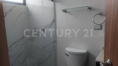Venta De Casa, Recámara En Pb+2 Recámaras De Excelente Tamaño, Av 11 Sur, Puebla