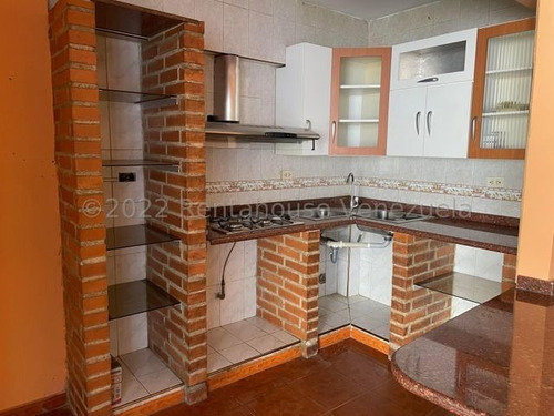 Imagen 7 de 30 de Apartamento En Venta Este Barquisimeto, Cerca De Avenida Abogados, Amplio Patio, Info. 0424-5325471, Codigo 22-22704 Mf