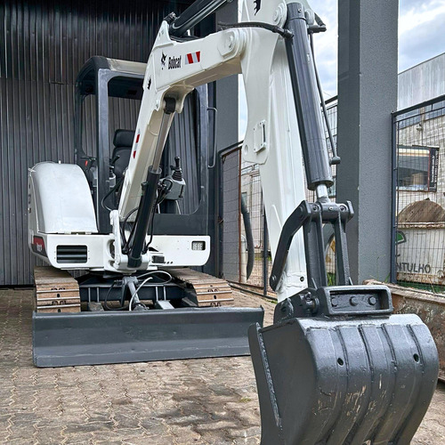 Mini Escavadeira Bobcat 331 - Ano 2007