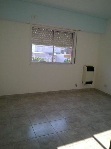 Imagen 4 de 7 de Alquiler Departamento Monte Grande