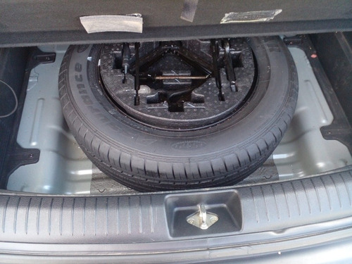Imagen 13 de 15 de Hyundai Creta 2019 1.6 Gls Mt