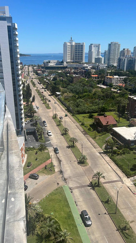 Imagen 22 de 24 de Espectacular Penthouse Piso 16 Y 17 En Edificio Soth Beach.
