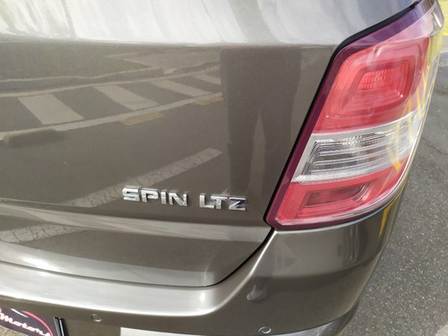 Imagem 10 de 15 de Spin Ltz 1.8 Flex Completo 7 Lugares