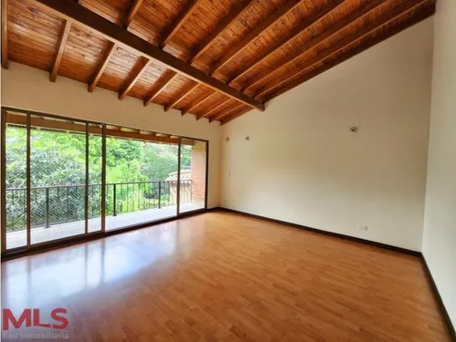 Muy Tranquila Con Muy Buenos Espacios(mls#240552)