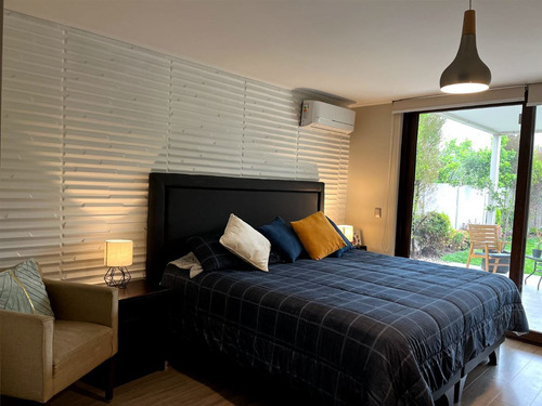 Casa En Arriendo 3d 3b En Chicureo -piedra Roja /san Anselmo