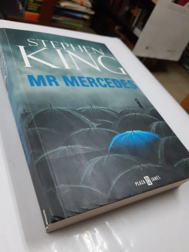 Imagen 3 de 3 de Mr Mercedes-stephen King