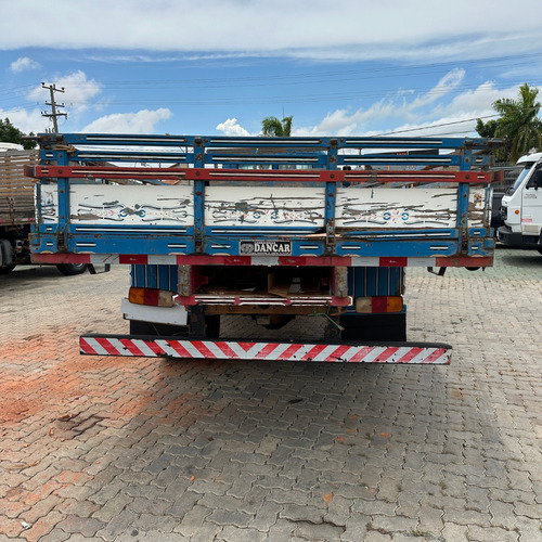 Mb 1113 4x2 Carga Seca