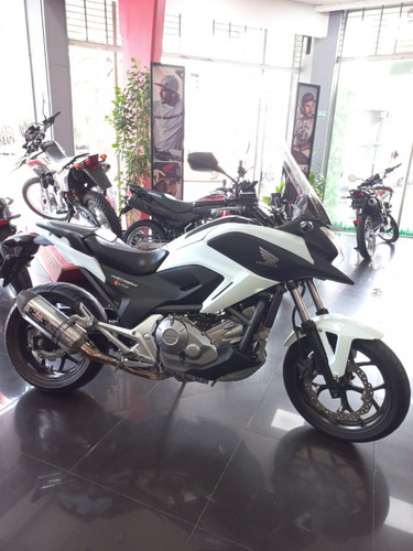 Imagen 4 de 14 de Honda Nc700 2016 Pocos Km Tamburrino Motos
