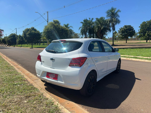 Chevrolet Onix 1.0 FLEX MANUAL