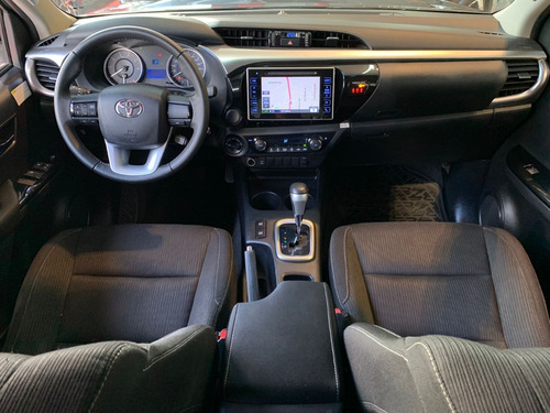 Imagem 10 de 14 de Toyota Hilux Sr 4x4 Turbo Diesel 2019 (ipva Pago)