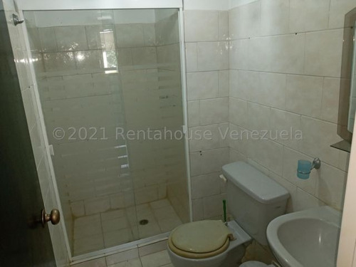 Imagen 8 de 14 de Gustavo Zavala Rentahaouse 22-8981