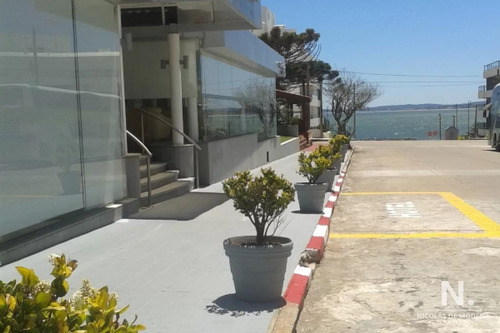 Hotel En Venta En Punta Del Este A Pasos Del Puerto