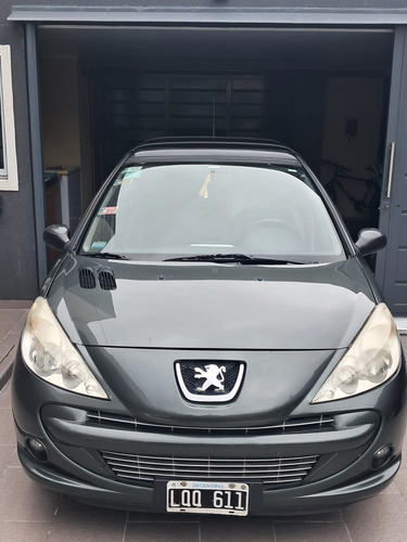 Peugeot 207 1.4 Sedan Hdi Xt