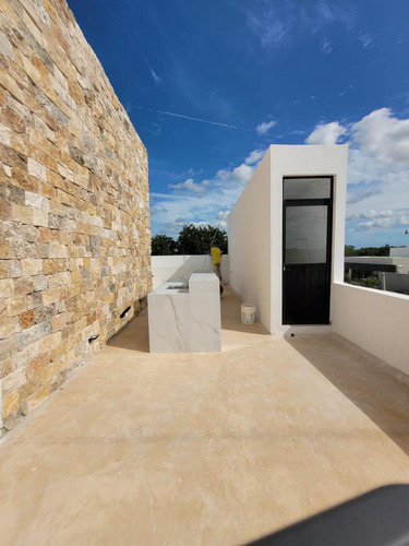 Casa En Venta Merida, Temozon Norte, Sabbia, 2 Hab Roof, Entrega Inmediata.