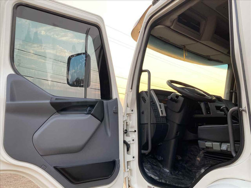 Imagem 7 de 15 de Caminhao Volvo Volvo Vm 270