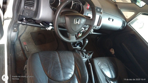 Imagem 3 de 8 de Honda Fit 2004 1.4 Lx Aut. 5p
