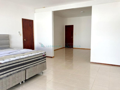 Imagen 23 de 30 de Colonia Del Sacramento - Importante Propiedad 2 Casas En Venta