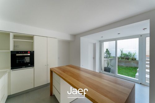 Excelente Casa De Pasillo 3 Dormitorios Con Quincho Y Terraza Exclusiva
