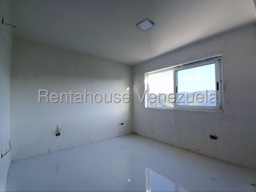 Nl Hermoso Apartamento Ph En Venta En Bosque De La Lagunita 25-15794 Yg