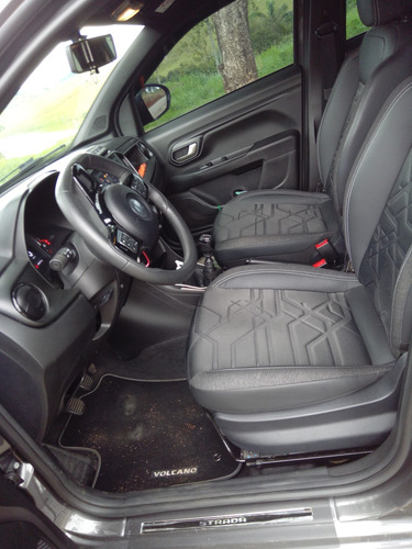 Fiat Strada 1.3 Volcano Cab. Dupla 16v Flex 4p