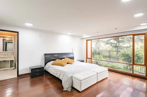 Casa En Arriendo En Sierras Del Moral. Cod V22942