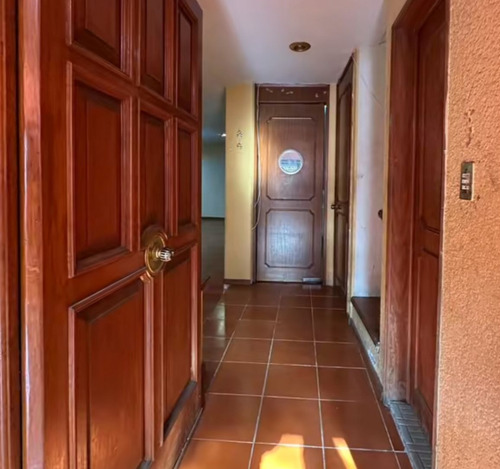 A 10 Min Del Metro Copilco, A 15 Min Del Centro Comercial Oasis Coyoacan, A 10 Min Del Estadio Olimpico Universitario A 10 Min De Plaza Loreto, Vías Rápidas De Acceso: Rio Churubusco, Periférico.