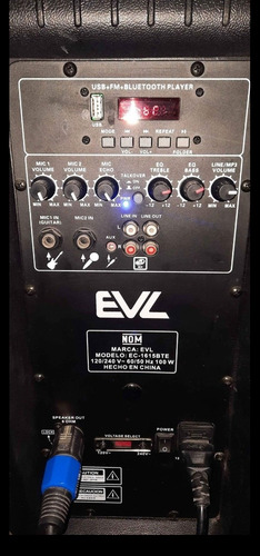 Bocinas Amplificadas Evl 2 Bocinas Color Negro