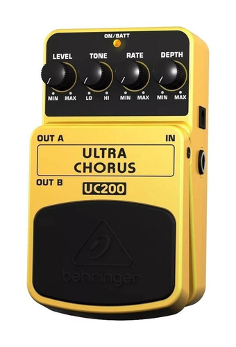 Imagen 2 de 4 de Pedal de efecto Behringer Ultra Chorus UC200 amarillo