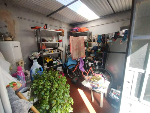 Casa Sobre Lote De 8,66 X 30 Mts. A Mts. De Avda Alvear