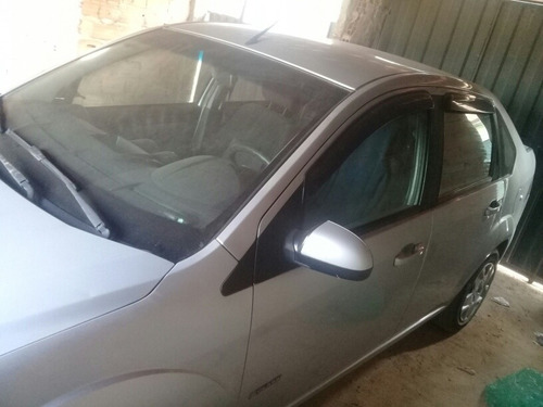 Imagem 1 de 3 de Ford Fiesta Sedan 2012 1.6 Fly Flex 4p