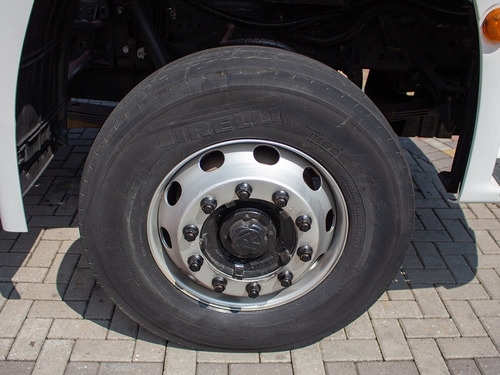 Imagem 11 de 15 de Vw 17280 2013 4x2 Automático - Compactador De Lixo=vw,ford