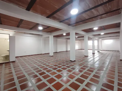 Local En Arriendo En El Contento. Cod A30829